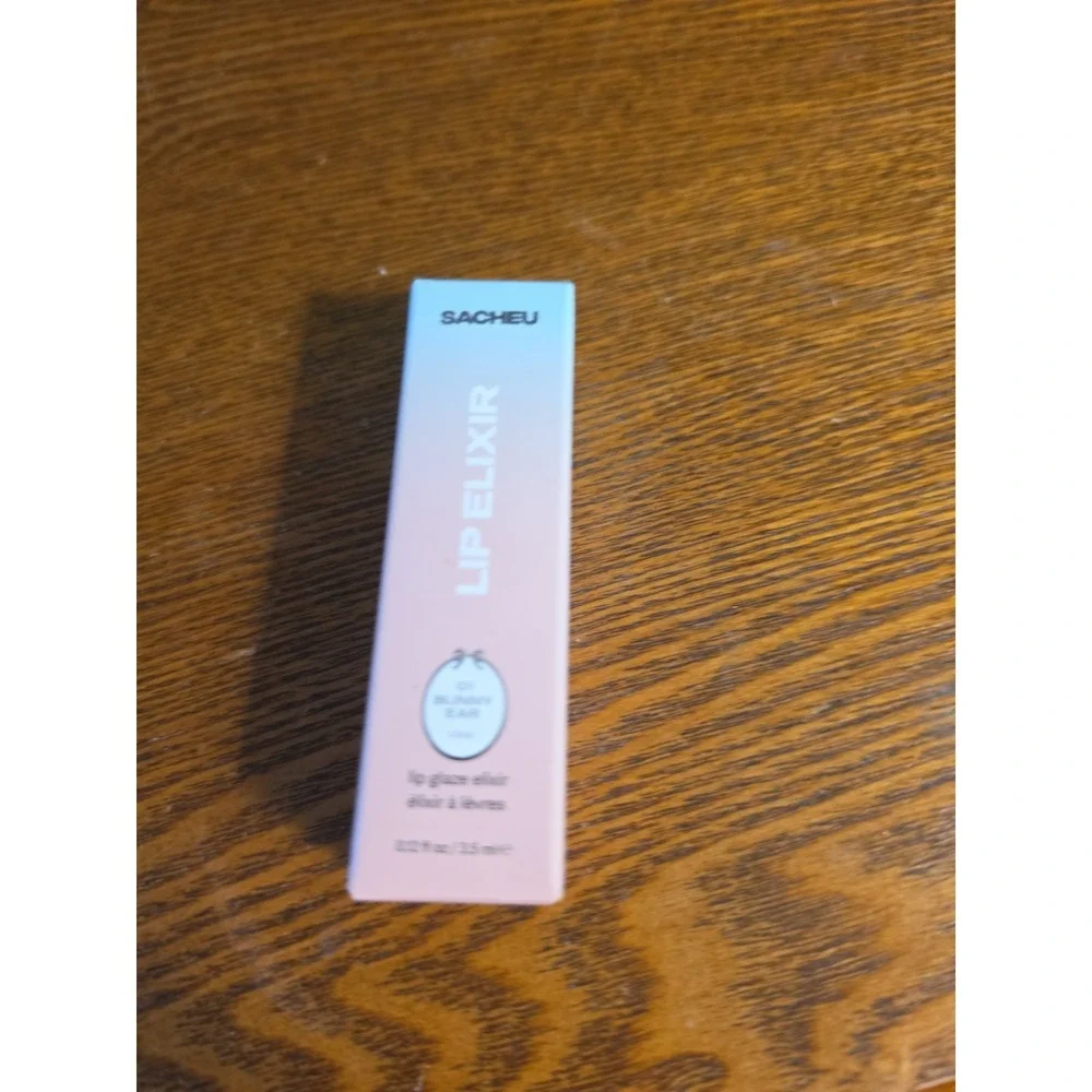 SACHEU Lip Glaze Elixir ~ 01 BUNNY‎ EAR ~ .12 Fl Oz / 3.5mL